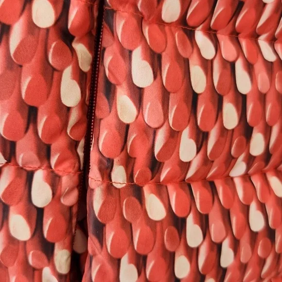 Rare ESCADA Puffer Down Filled Full Zip Jacket Lipstick Print Fur Hood Size 42 Puffers